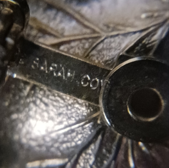 Vintage Signed Sarah Coventry Gold Tone Brooch - Picture 4 of 4